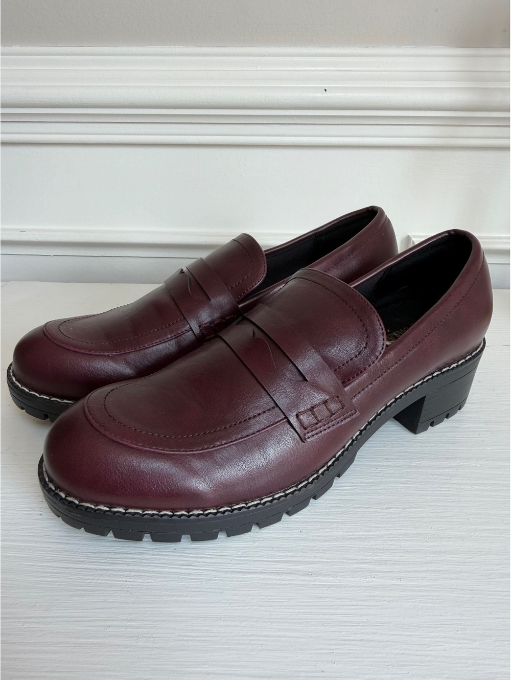 Dream Pairs Women's Burgundy Leather Chunky Heel Loafers Size 9.5